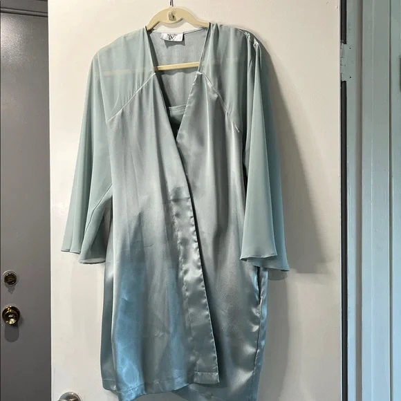Valentino Intimo Green Satin Chiffon 2 Pc Chemise and Robe. NWOT vintage. - Picture 9 of 13